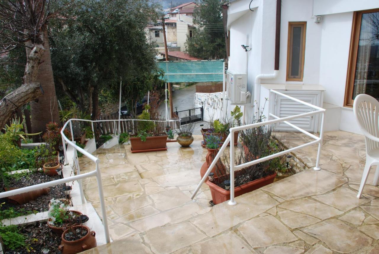 Kanarinis Apartments Omodos Exterior photo